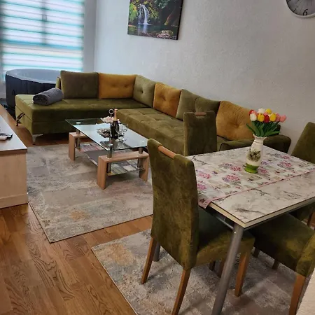 Luxury Bulevar Apartment